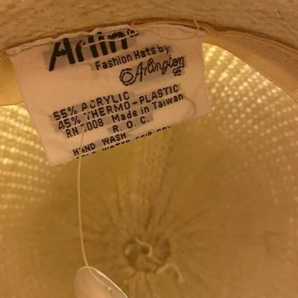 NWT Vintage Arlin Cream Acrylic Knit Hat - Picture 6 of 7